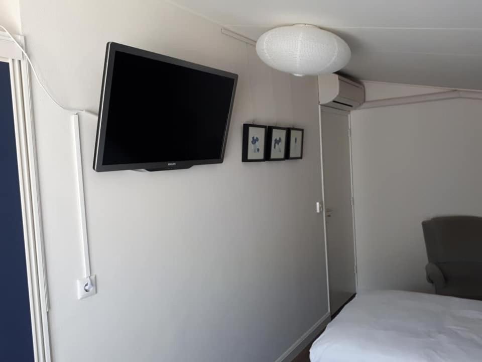 B&B De Blauwe Tulp Noord-Scharwoude Ngoại thất bức ảnh